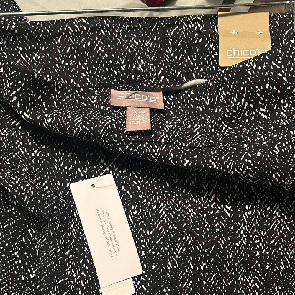 Chico’s Black and White Perfect Stretch Josie Slim Pants - Picture 3 of 3